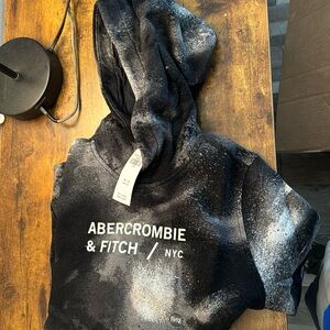 Boys hoodie size 11/12